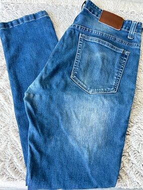 Qazel Vorrlon Men's Skinny Jeans in Medium Blue Wash